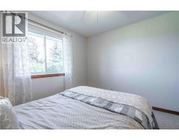15 Clare Innis Court, Caledonia, ON N3W1G5 Photo 33