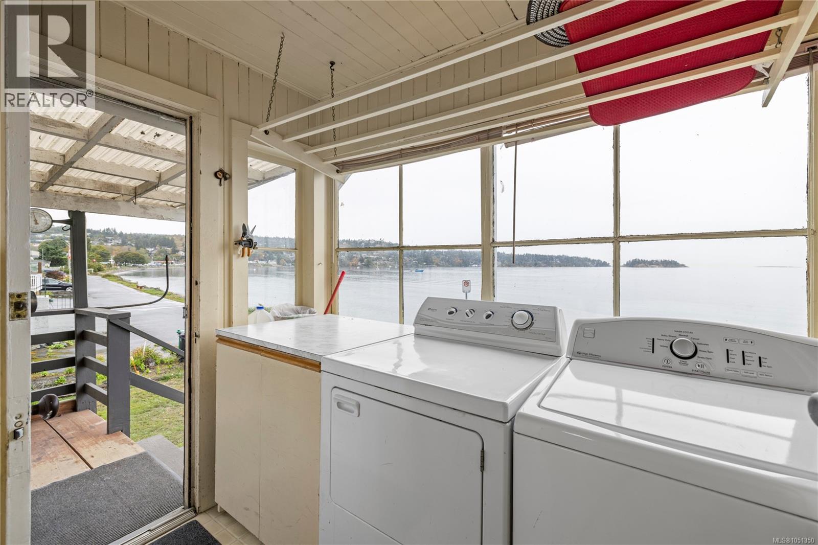 2535 Battersea Rd - Image 16