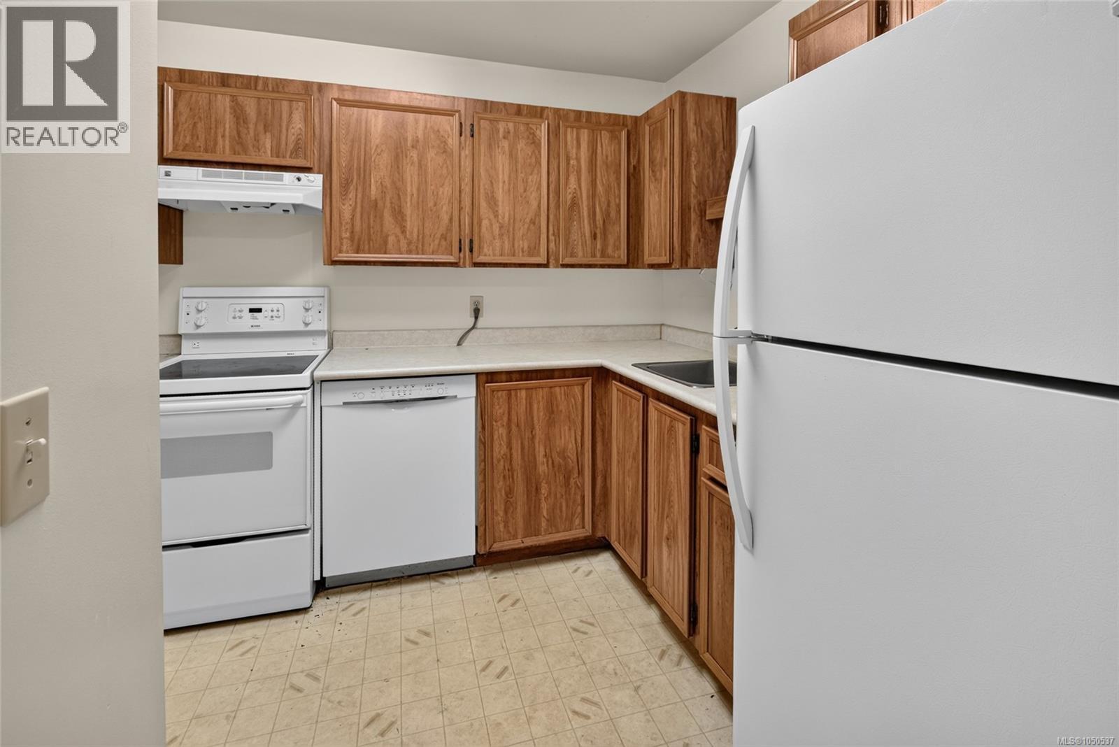 #209 4728 Uplands Dr - Image 5