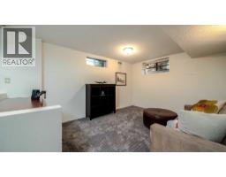 152 Mapleburn Drive SE - photo 33