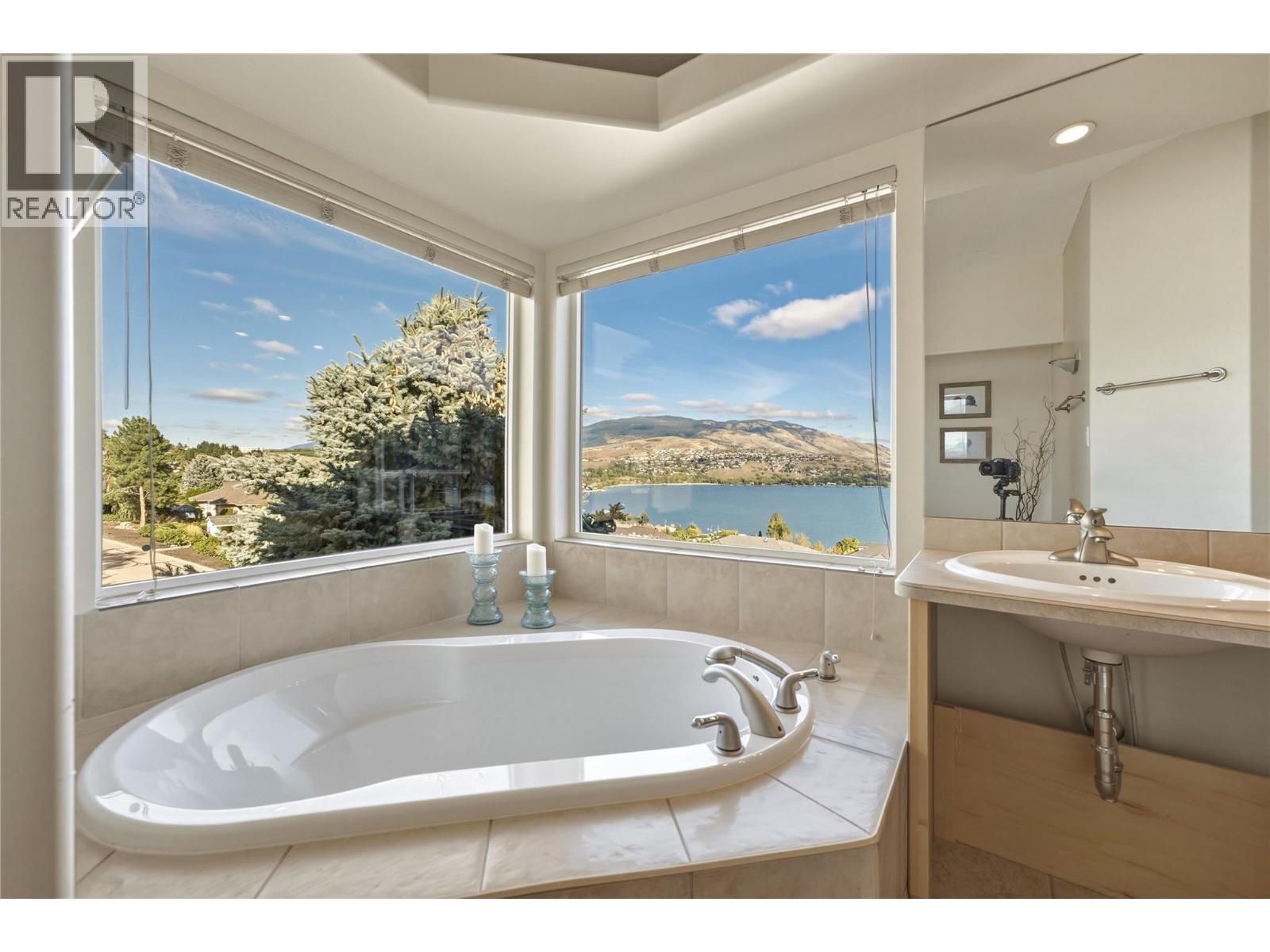 #3 8014 Whitestone Drive - Image 21