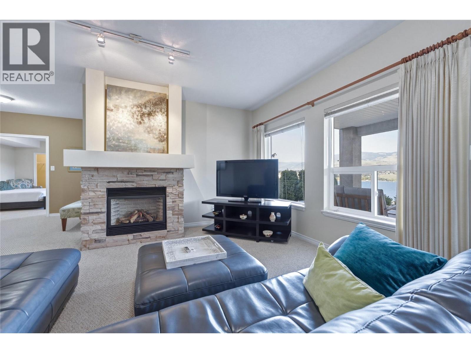 #3 8014 Whitestone Drive - Image 30