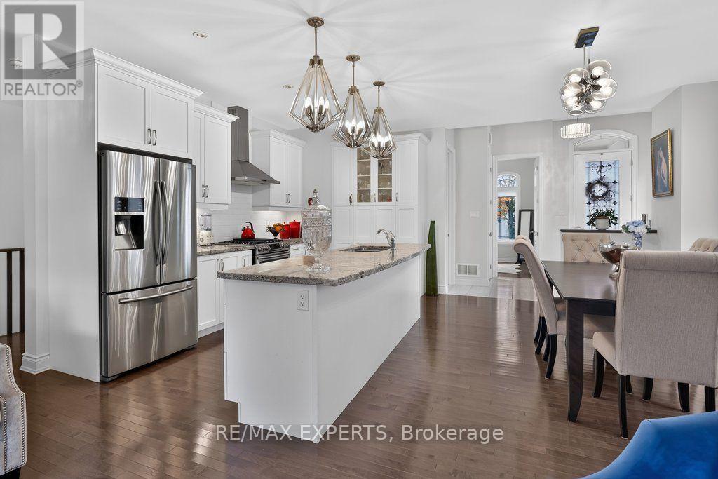 #15 19 WESTMOUNT DRIVE - 9