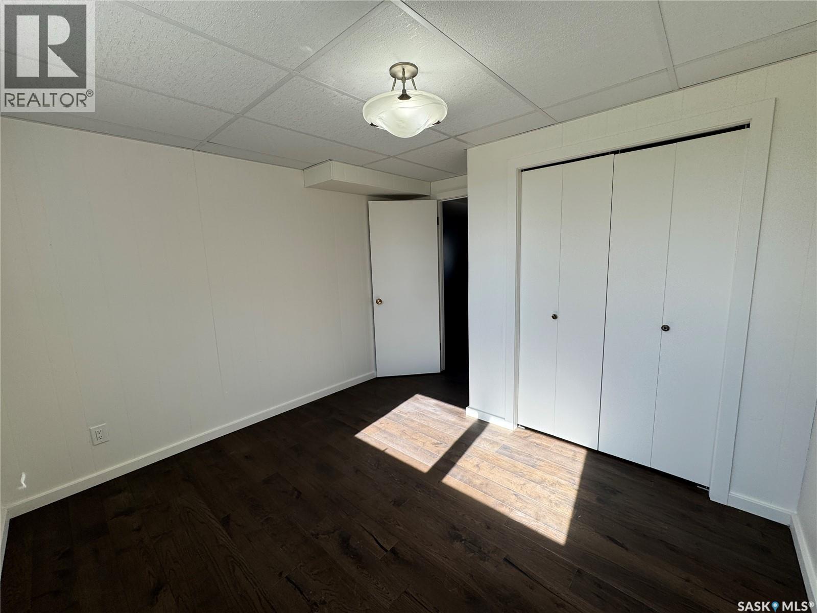 218 2nd AVENUE E - 27