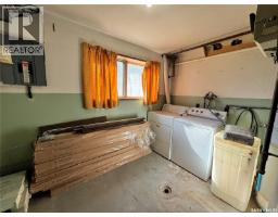 218 2nd Avenue E, Biggar, SK S0K0M0 Photo 29