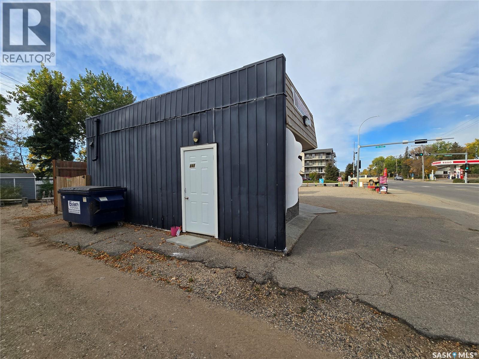 448 Government ROAD NE, Weyburn — photo 6