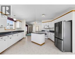 Primary Bedroom - 327, 37534 England Way, Rural Red Deer County, AB T4S2C3 Photo 6