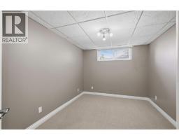 110 Ainsworth Crescent, Red Deer, AB T4R3B1 Photo 33
