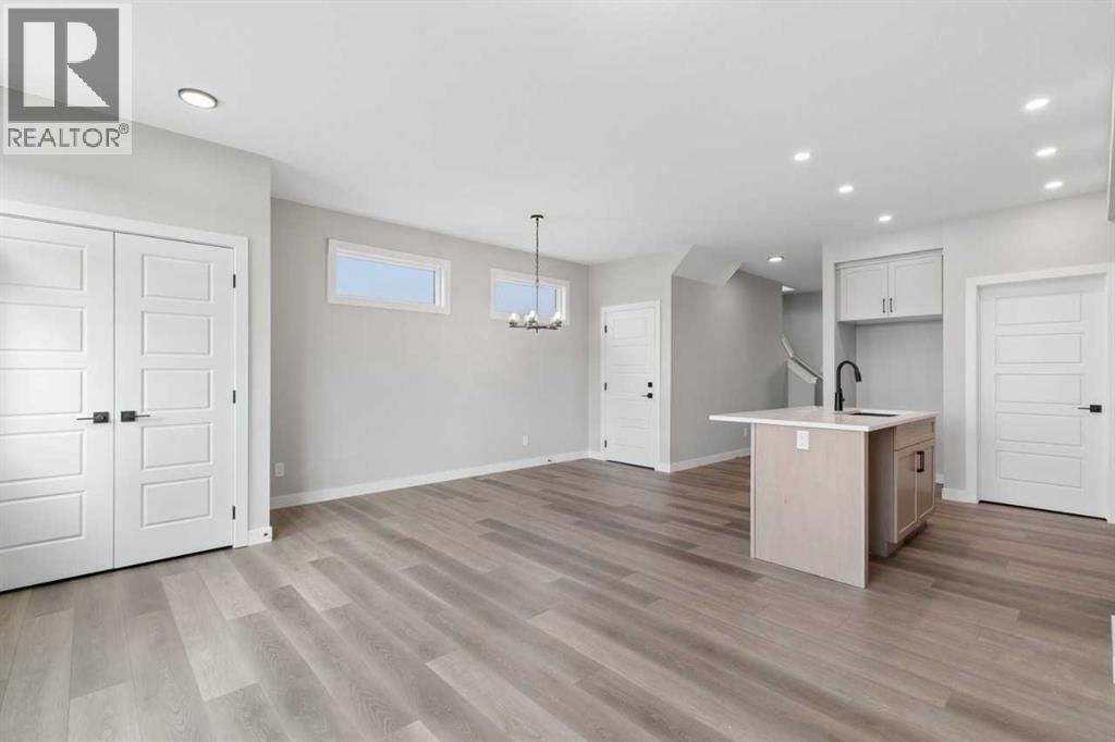 79 Lewiston Park NE - 16