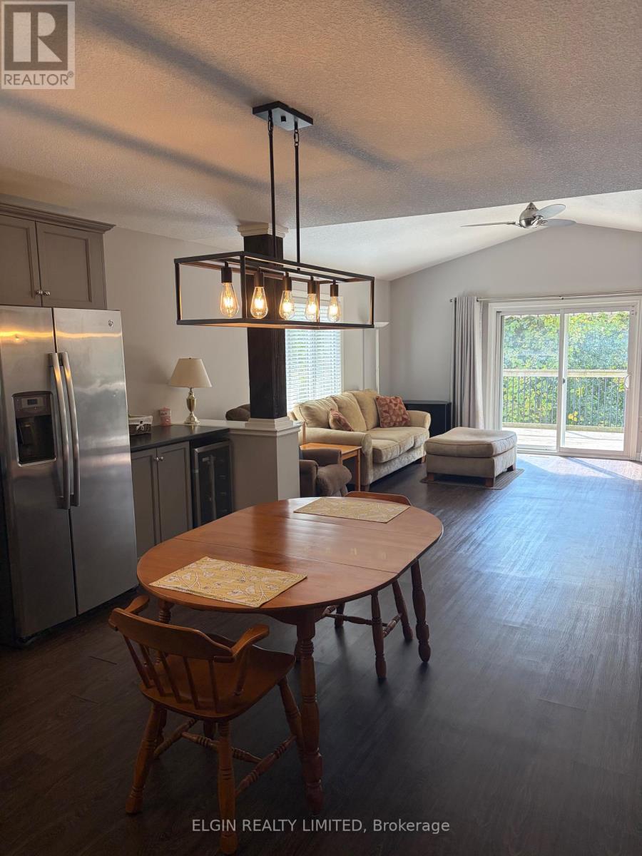 #8 16 HAVENRIDGE COURT - 11