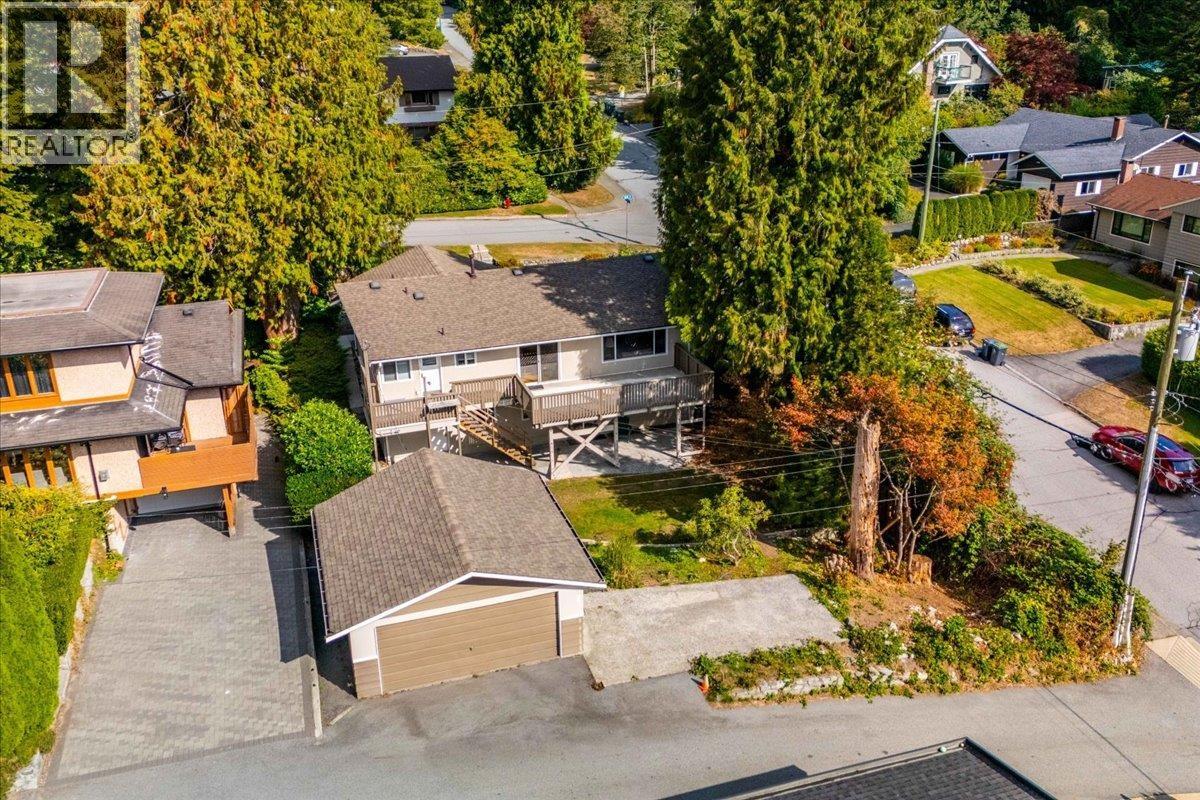4295 NOTTINGHAM ROAD, North Vancouver