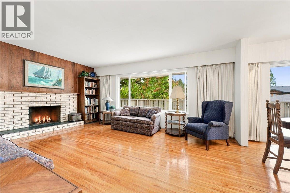 4295 NOTTINGHAM ROAD, North Vancouver
