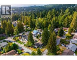 4295 Nottingham Road, North Vancouver, BC V7K2N3 Photo 35