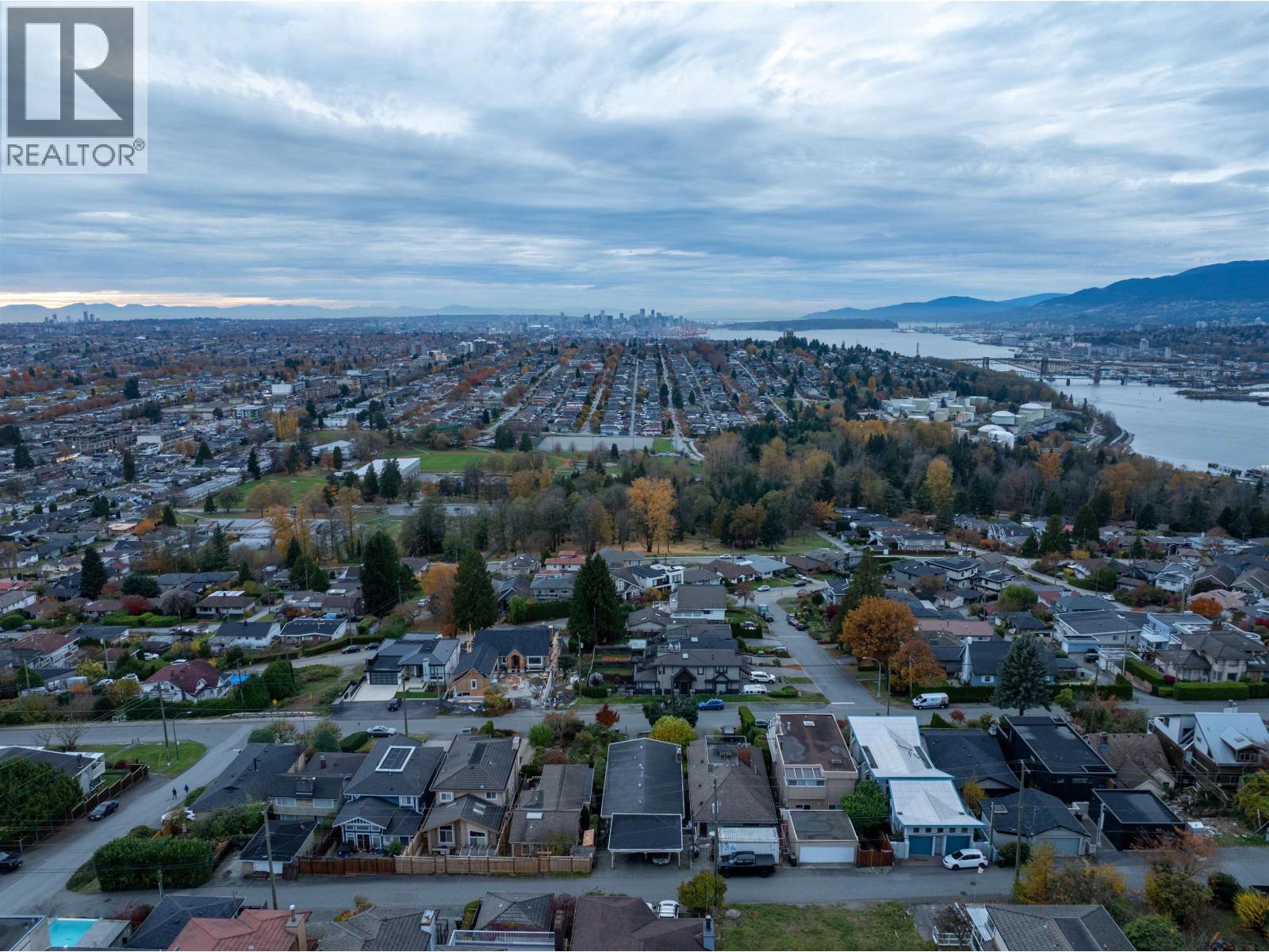 34 N HYTHE AVENUE, Burnaby - Image 1