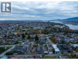 34 N Hythe Avenue, Burnaby, BC V5B1G4 Photo 10