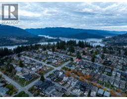 34 N Hythe Avenue, Burnaby, BC V5B1G4 Photo 16