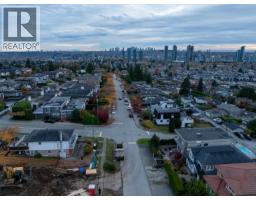 34 N Hythe Avenue, Burnaby, BC V5B1G4 Photo 21