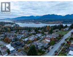34 N Hythe Avenue, Burnaby, BC V5B1G4 Photo 9