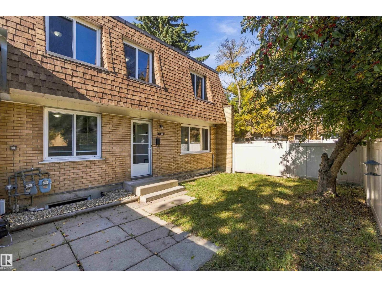 132 LONDONDERRY SQUARE SQ NW - Image 3