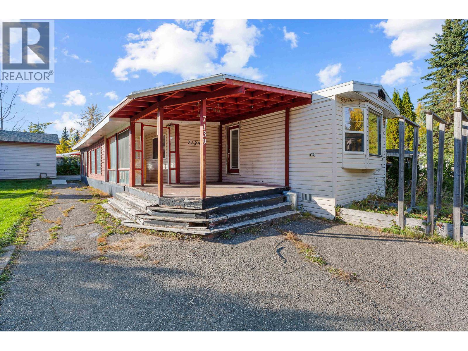 Bathroom of 7139 GLENVIEW DRIVE · Prince George, BC