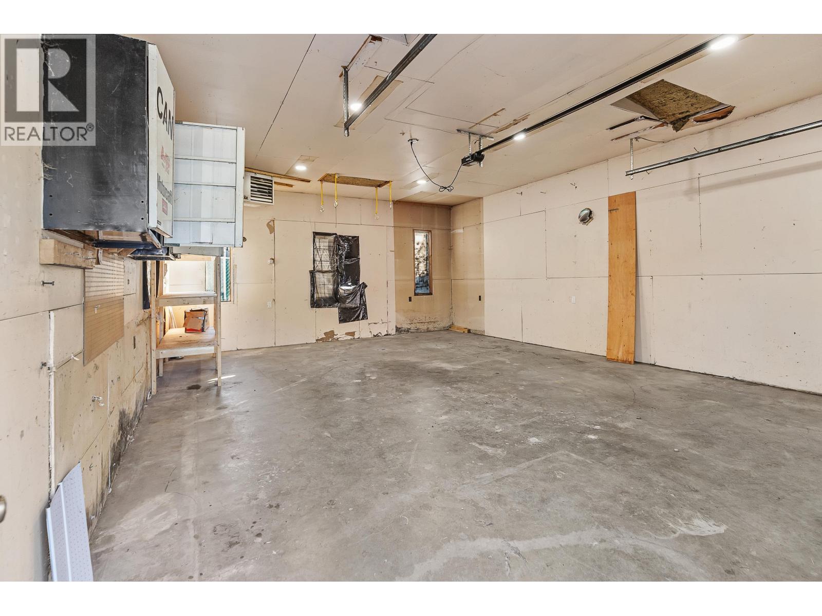 Kitchen of 7139 GLENVIEW DRIVE · Prince George, BC