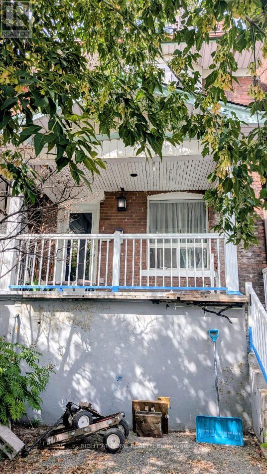 160 ROSEMOUNT AVENUE - 4