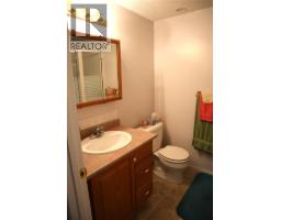 1233 Hook Drive, Kamloops, BC V2B7S8 Photo 20
