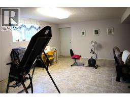 1233 Hook Drive, Kamloops, BC V2B7S8 Photo 16