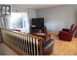 Recreation room - 1233 Hook Drive, Kamloops, BC V2B7S8 Photo 6