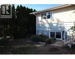 1233 Hook Drive, Kamloops, BC V2B7S8 Photo 29