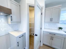 33 Falcon Drive, New Bothwell, MB R6M2E4 Photo 19