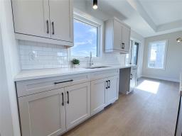 33 Falcon Drive, New Bothwell, MB R6M2E4 Photo 22