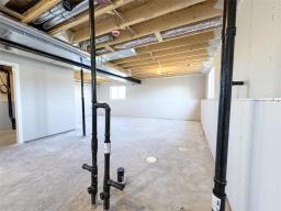 33 Falcon Drive, New Bothwell, MB R6M2E4 Photo 38