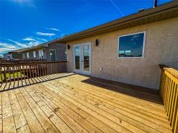 33 Falcon Drive, New Bothwell, MB R6M2E4 Photo 43
