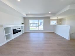 Bedroom - 33 Falcon Drive, New Bothwell, MB R6M2E4 Photo 7