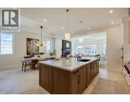 5pc Bathroom - 15 Normandy Lane Sw, Calgary, AB T3E7K1 Photo 11