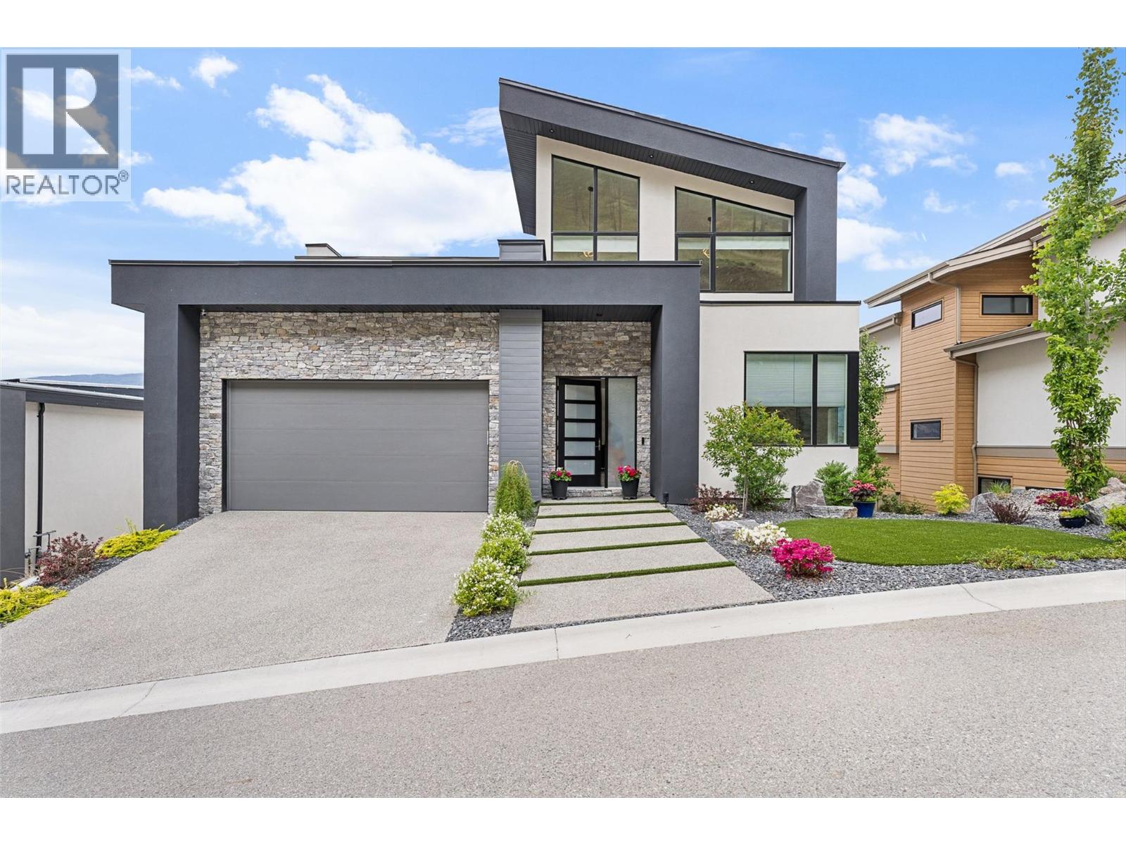 557 Clifton Court, Kelowna