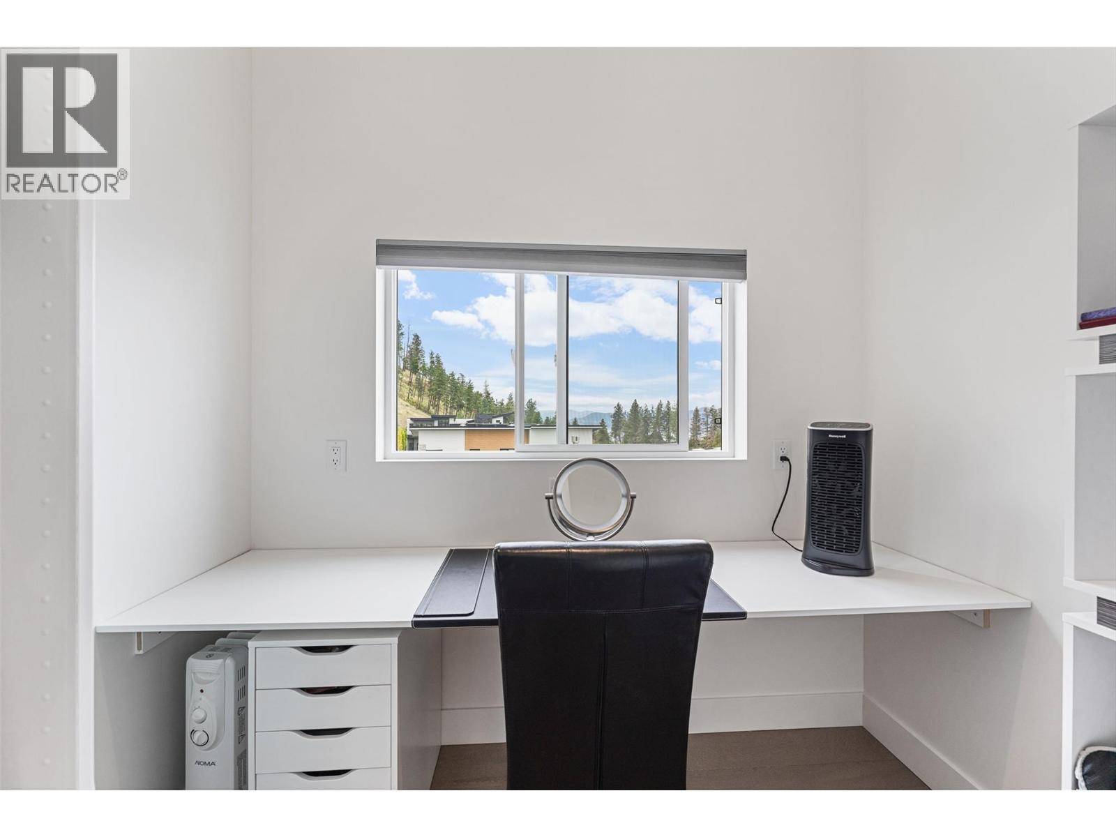 557 Clifton Court, Kelowna