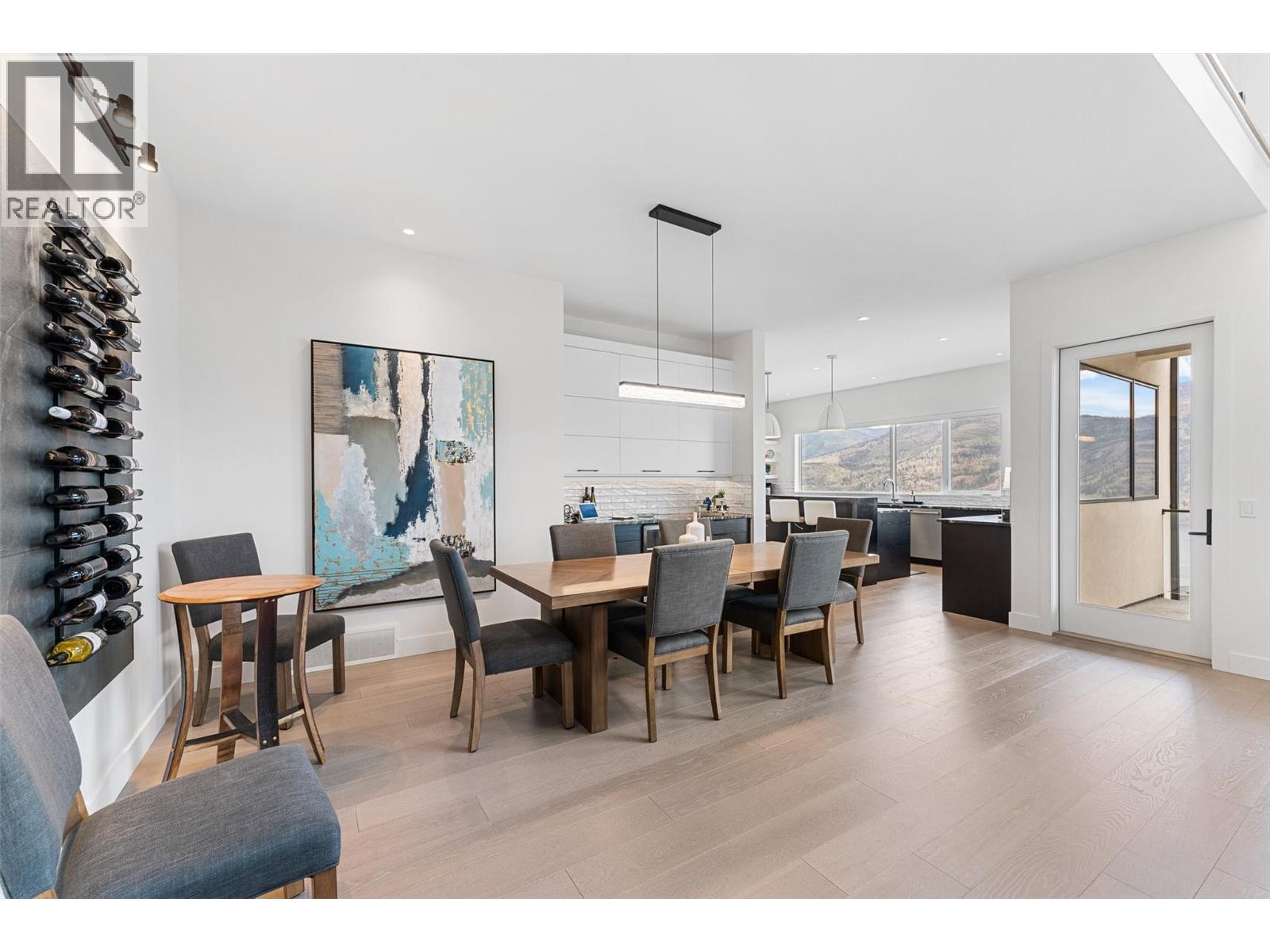557 Clifton Court, Kelowna
