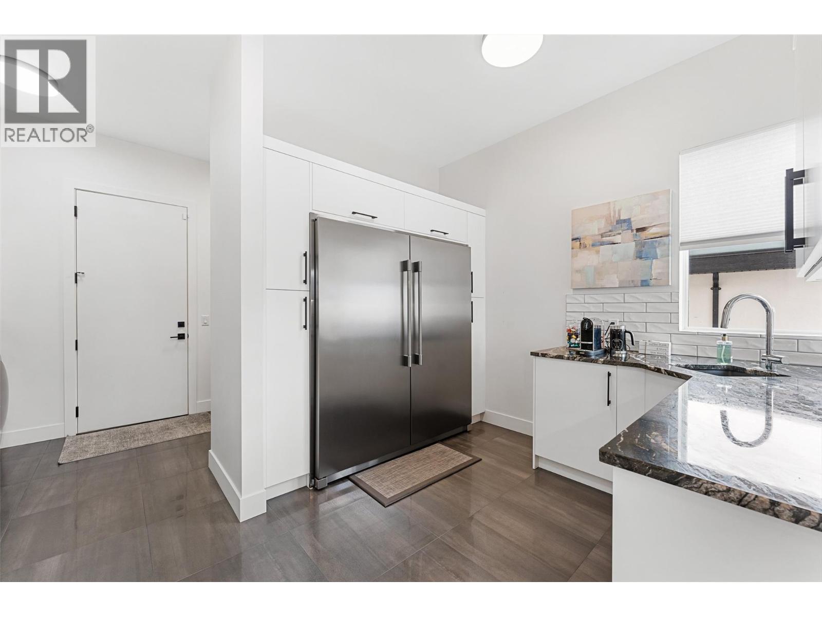 557 Clifton Court, Kelowna
