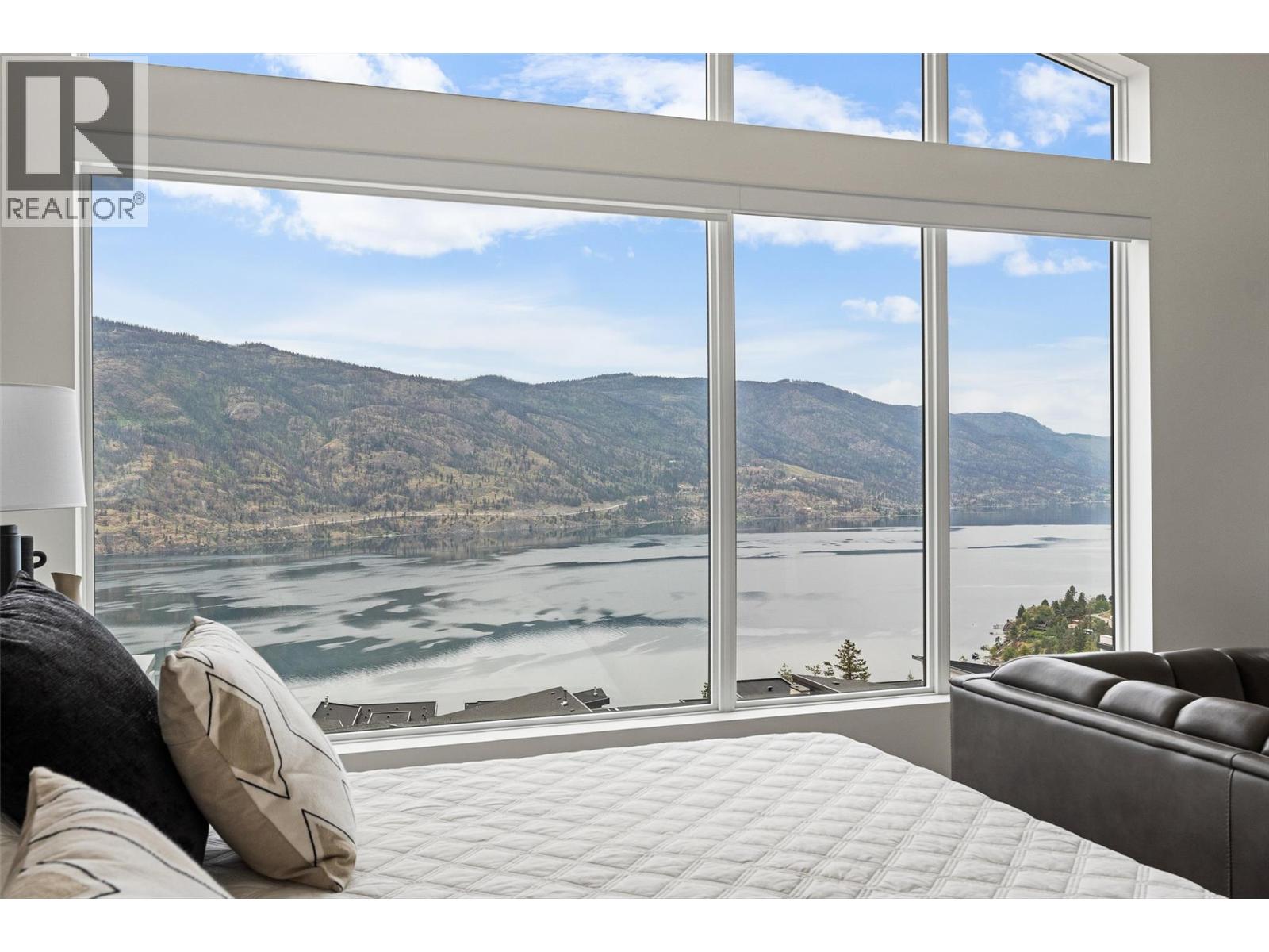 557 Clifton Court, Kelowna