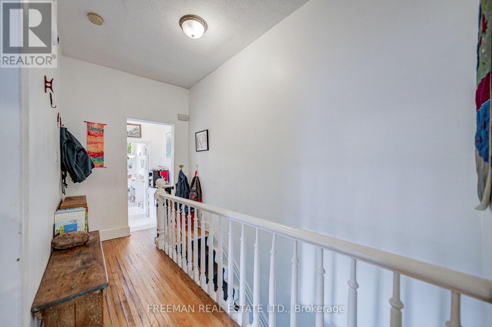756 Euclid Avenue, Toronto, ON photo 12