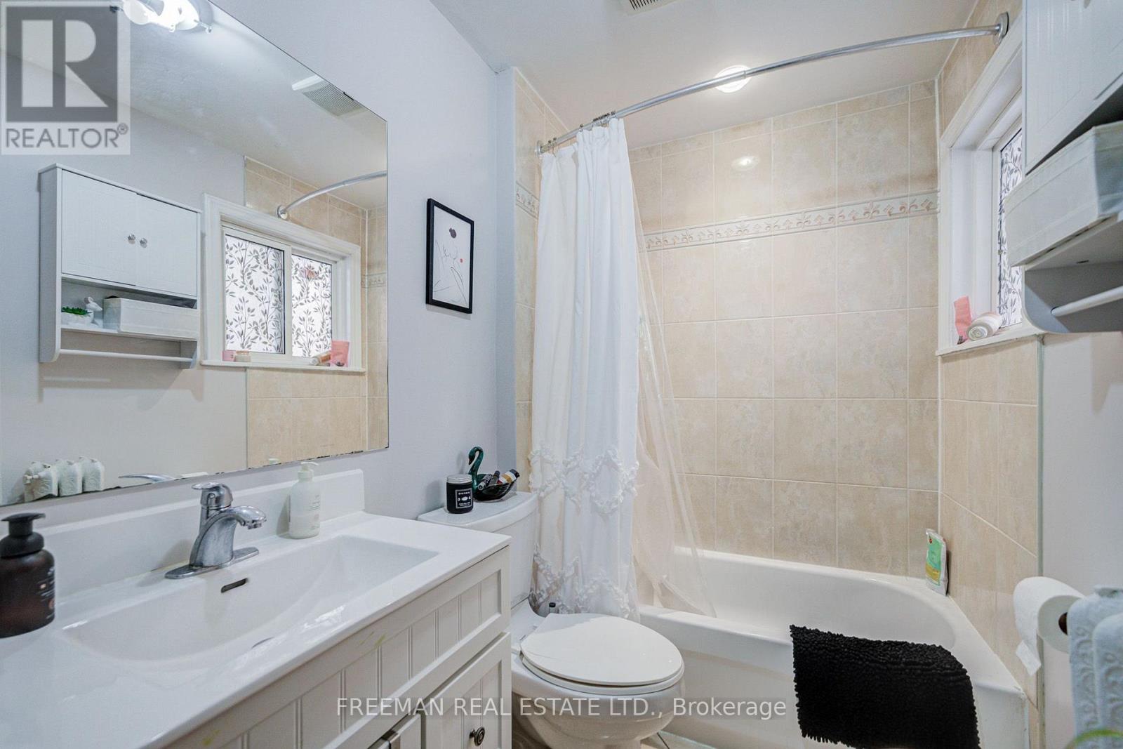 756 Euclid Avenue, Toronto, ON photo 11