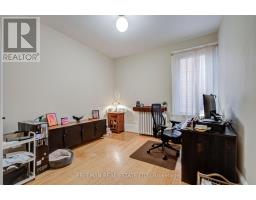 Living room - 756 Euclid Avenue, Toronto, ON M6G2V2 Photo 9