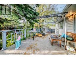 2pc Bathroom - 4015 Centre B Street Nw, Calgary, AB T2K0W3 Photo 11