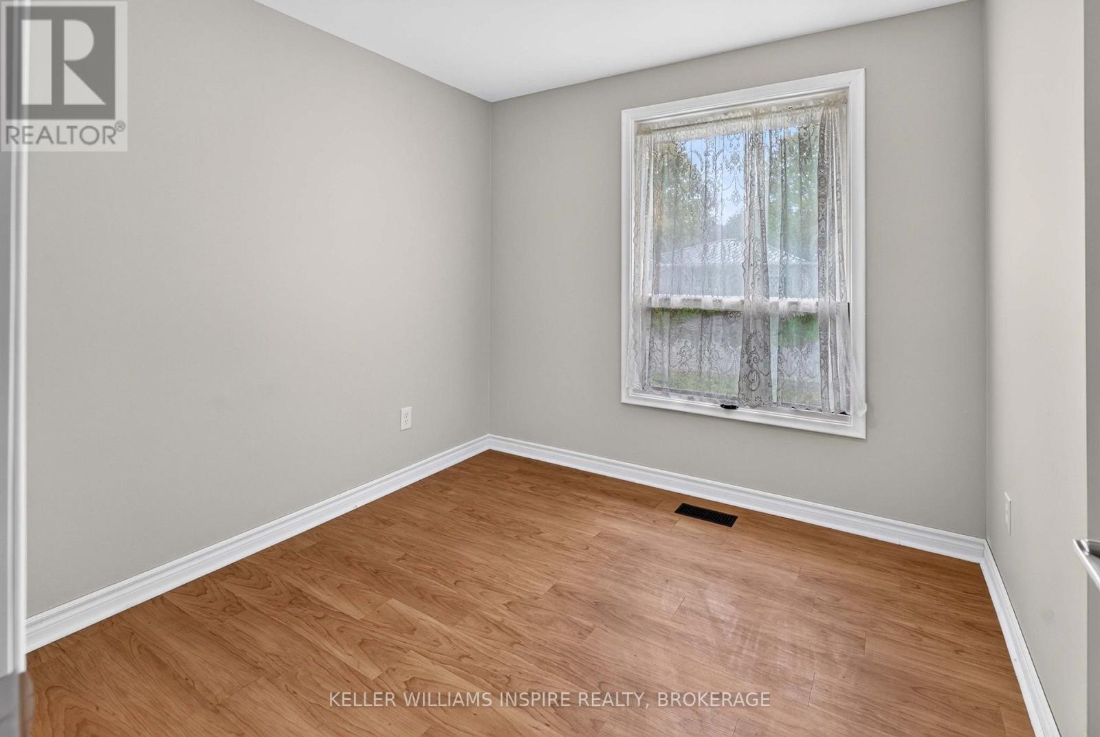 740 DEMPSTER DRIVE - 19