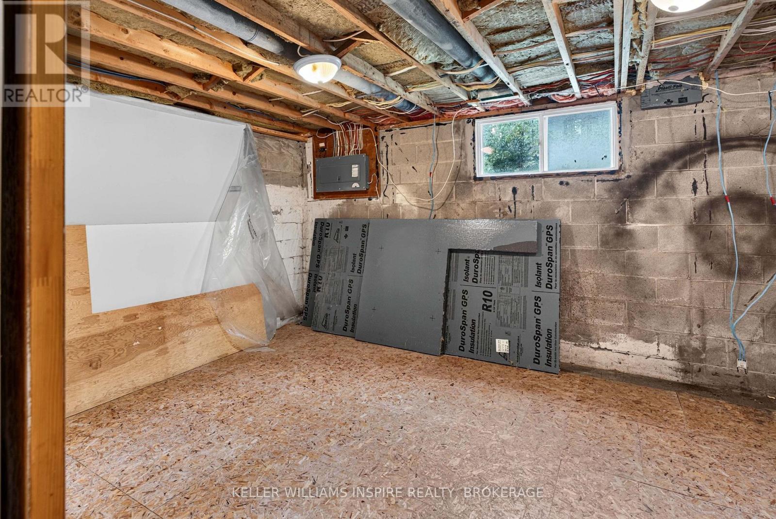 740 DEMPSTER DRIVE - Image 27
