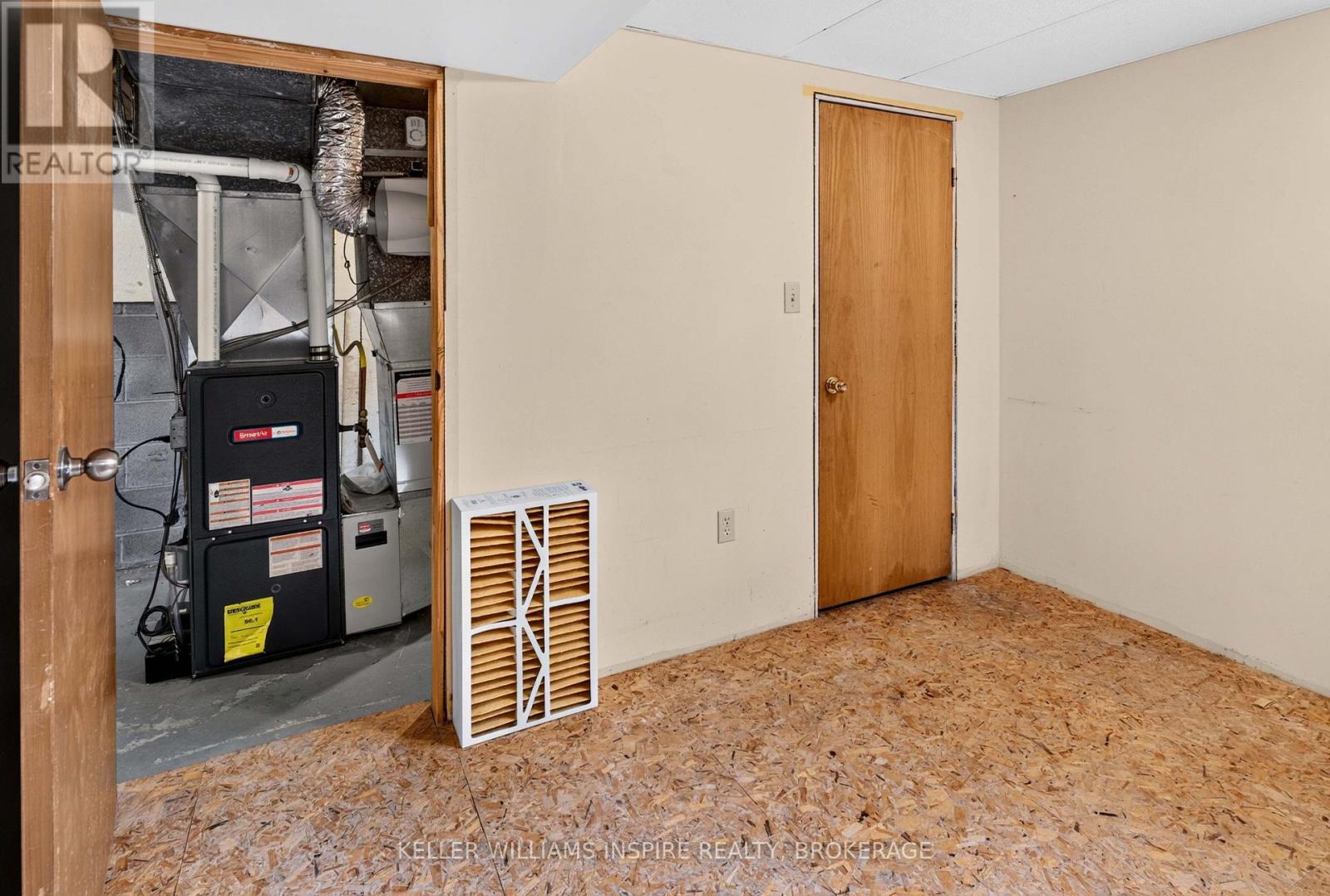 740 DEMPSTER DRIVE - Image 30