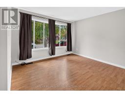 Family room - 740 Dempster Drive, Gananoque, ON K7G2E7 Photo 9