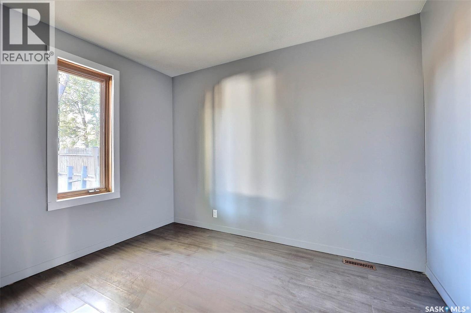 952 Robinson STREET, Regina — photo 13